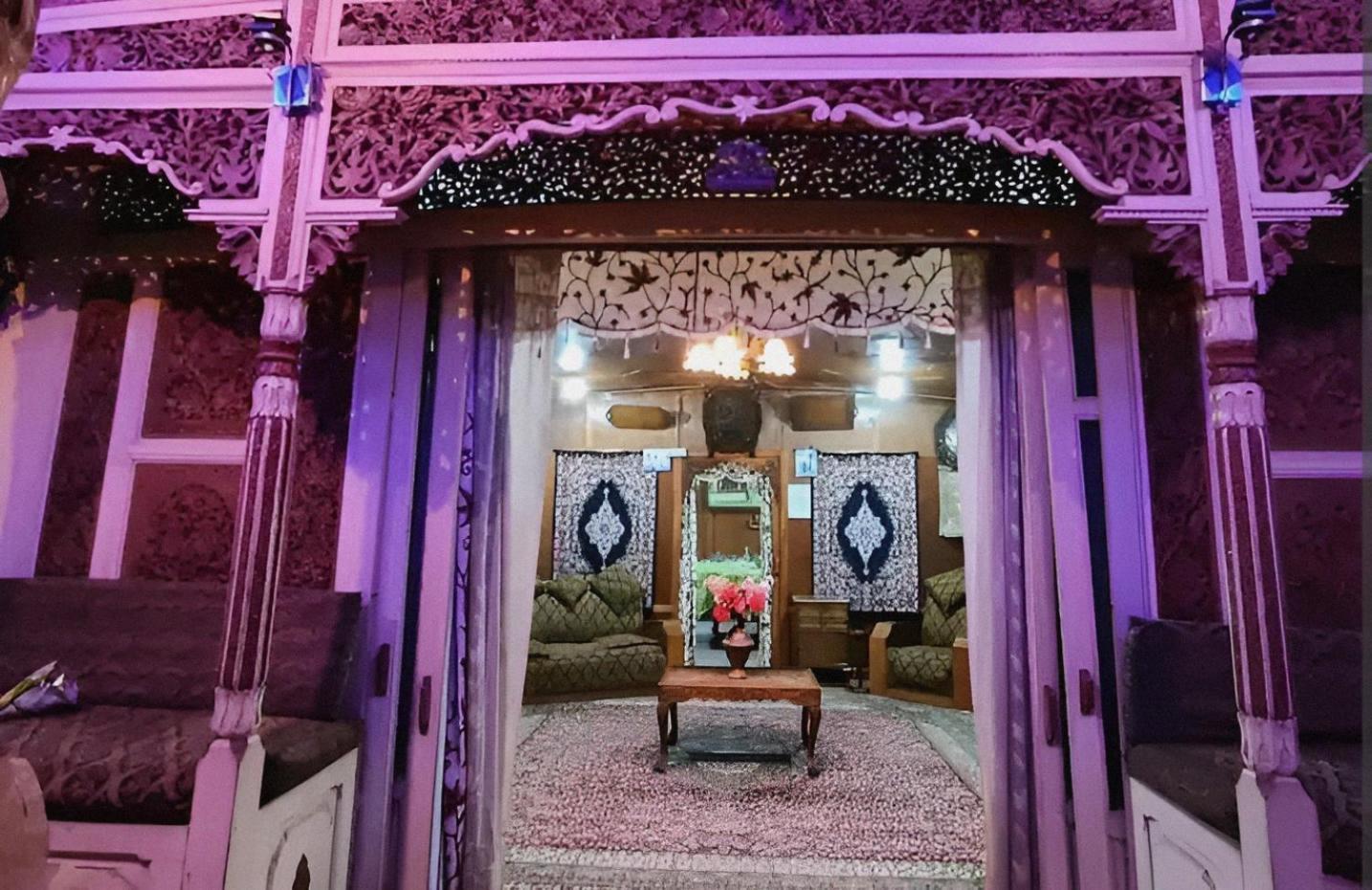 מלון Srīnagar Dilnaaz Group Of Houseboats מראה חיצוני תמונה