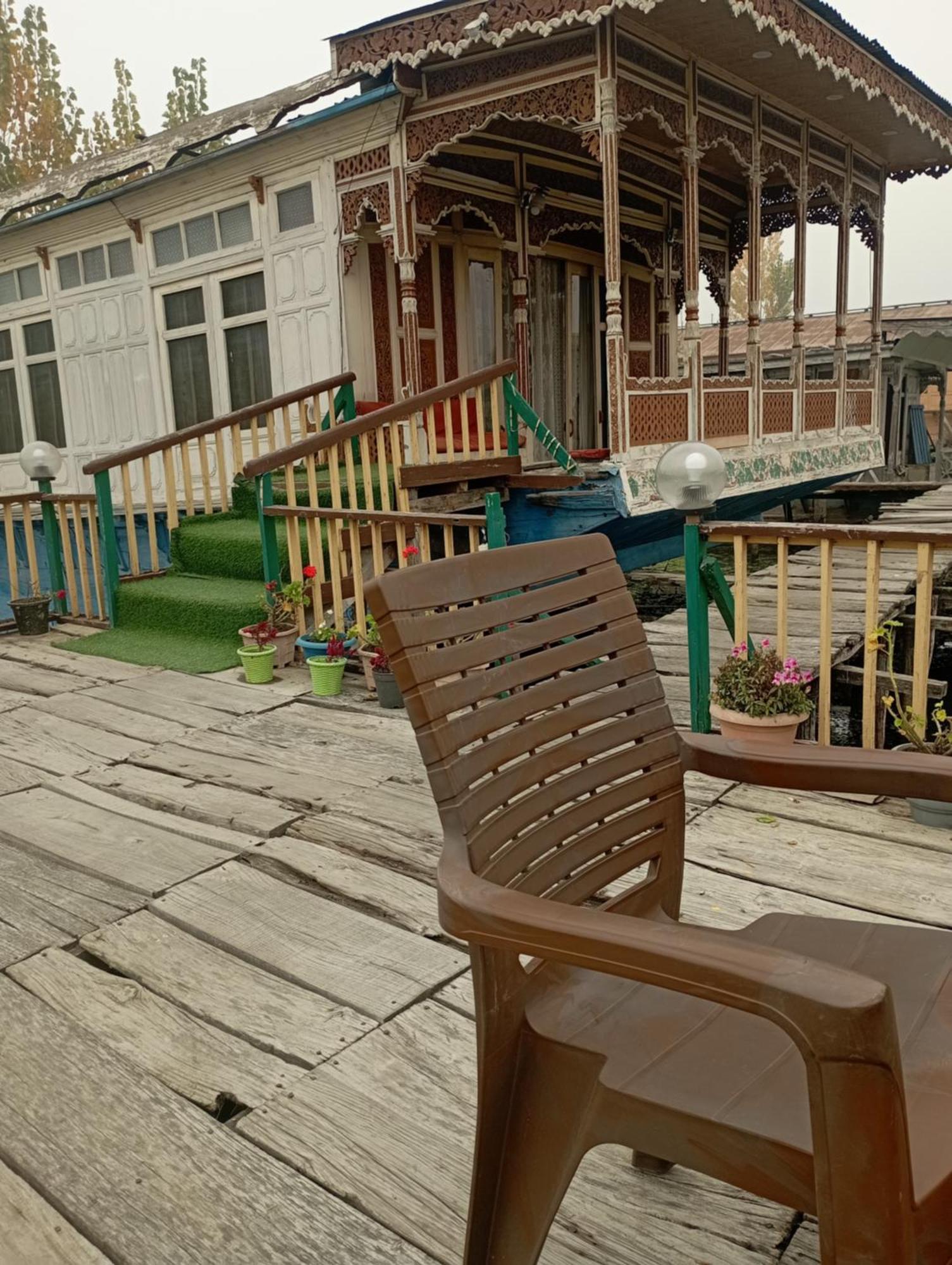 מלון Srīnagar Dilnaaz Group Of Houseboats מראה חיצוני תמונה