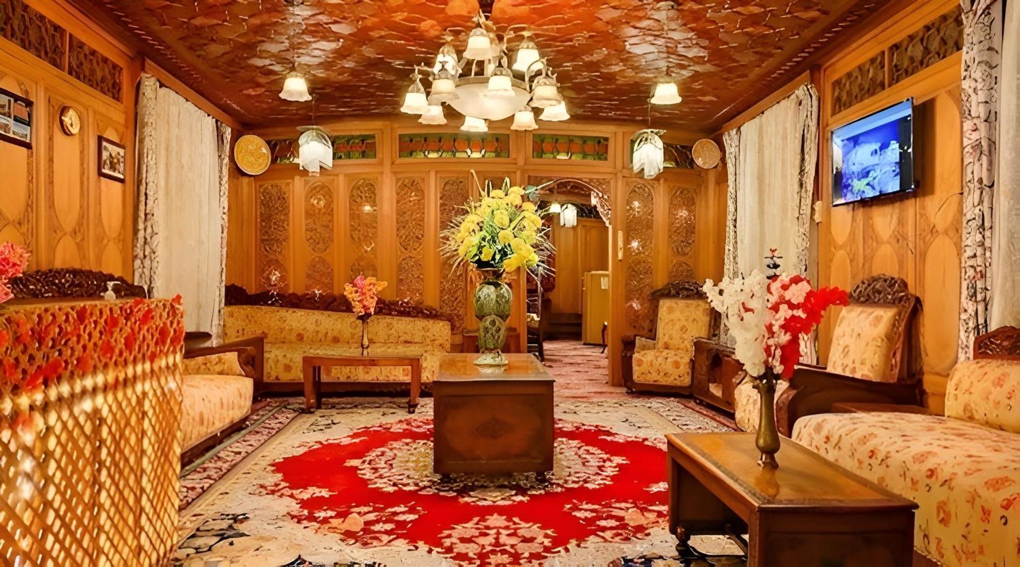 מלון Srīnagar Dilnaaz Group Of Houseboats מראה חיצוני תמונה